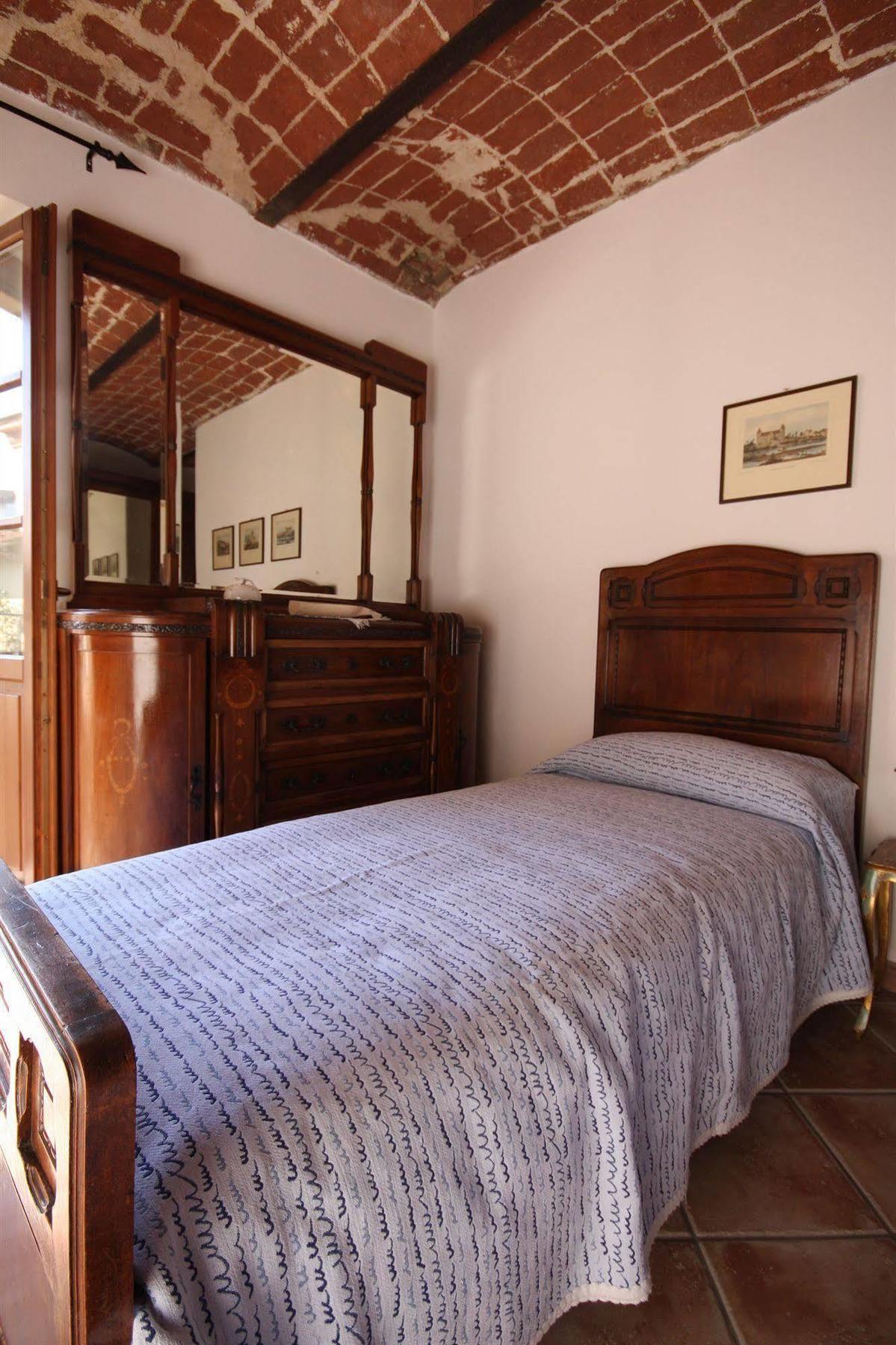 Relais San Desiderio Bed & Breakfast Calliano  Exterior photo